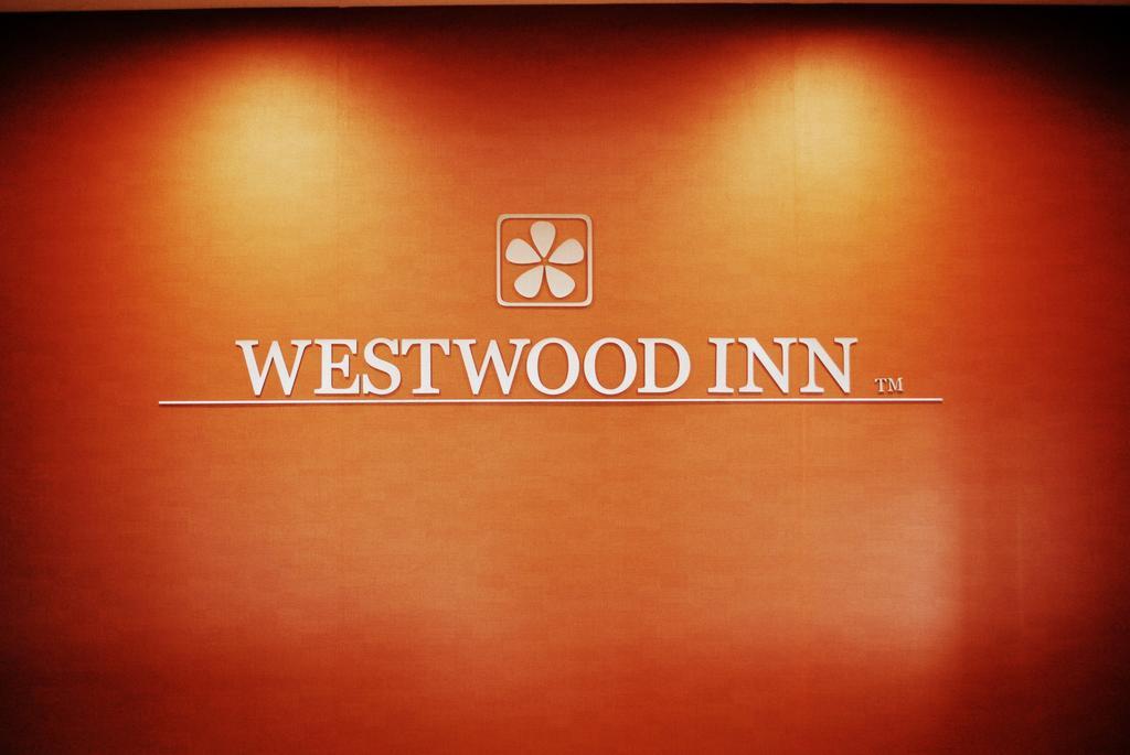 Westwood Inn By Oyo Gonzales Tx Екстериор снимка